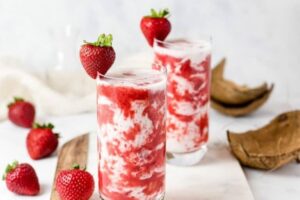 Ilustrasi minuman korean strawberry milk. (sumber: Popbela)