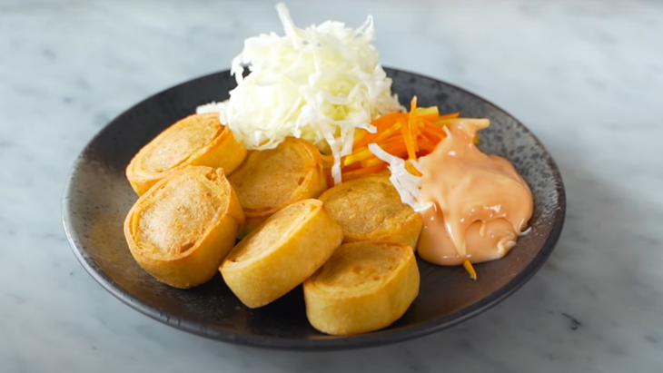 Ilustrasi resep chicken egg roll. (Sumber: MerahPutih)