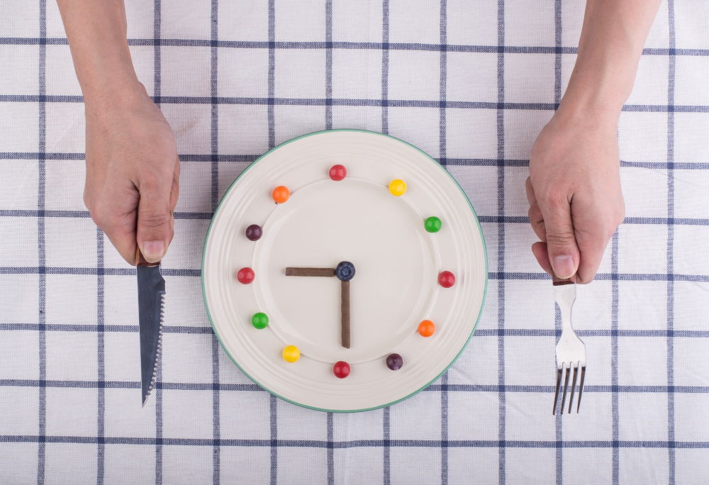 Ilustrasi Cara Diet Intermittent Fasting untuk Pemula. (Sumber: Freepik)